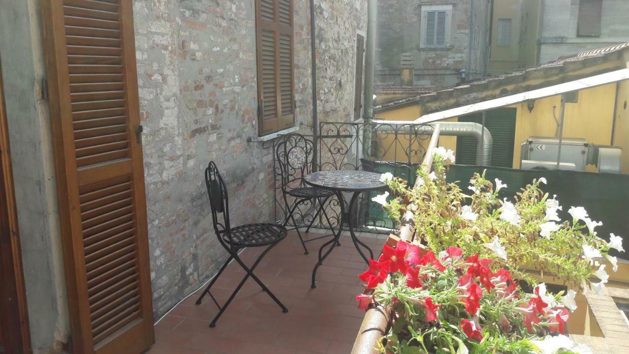 Apartament Via Piantarose, 12 Perugia Zewnętrze zdjęcie