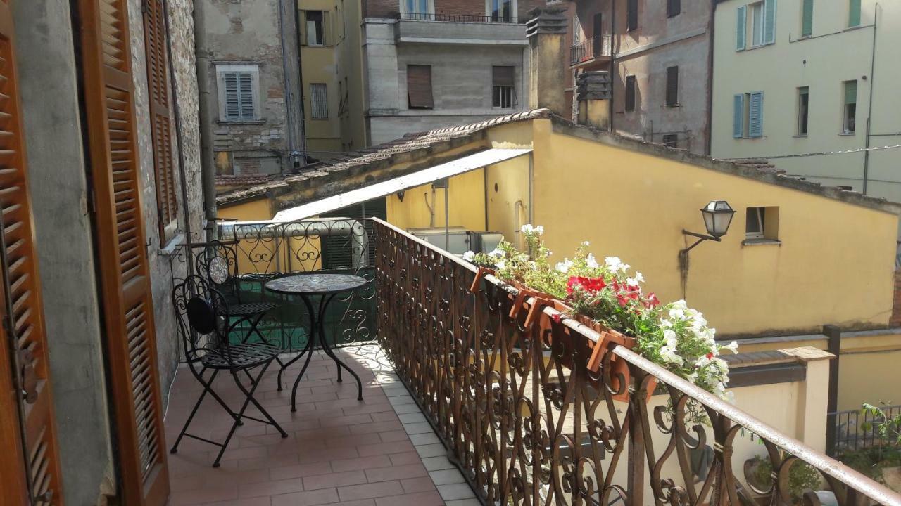 Apartament Via Piantarose, 12 Perugia Zewnętrze zdjęcie